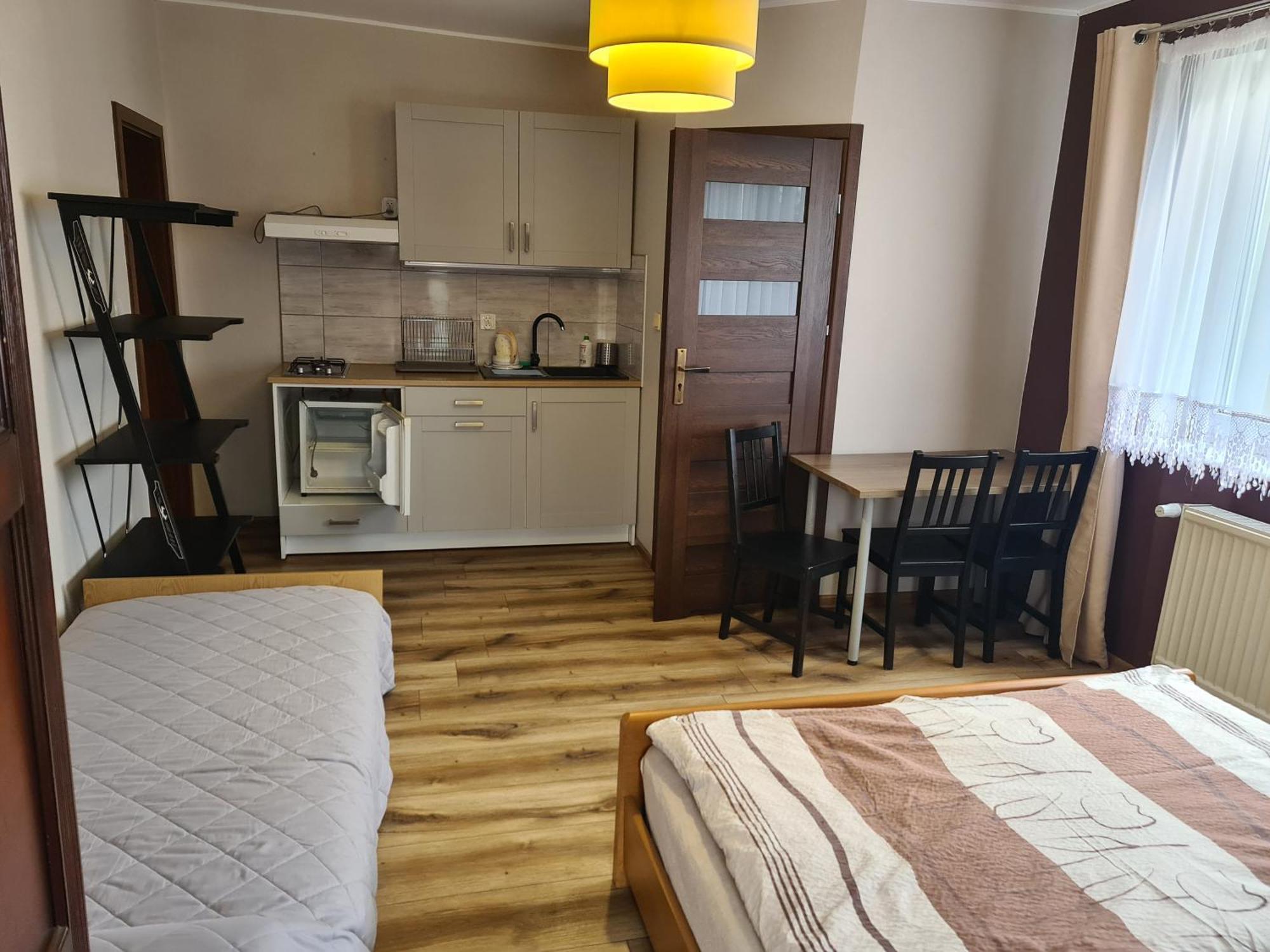 Pokoje Zacisze Lesne Стеґна Номер фото